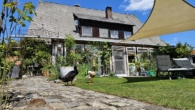 Aussenansicht 1 - Ein Paradies für Kinder Haus Pool, Wintergarten, Loungebereich, Grundstück teilbar, SG ausbaufähig