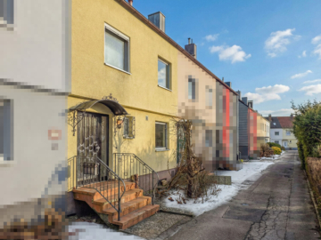 Sanierungsbed. Reihenmittelhaus mit Garten und Garage, 90596 Schwanstetten, Einfamilienhaus