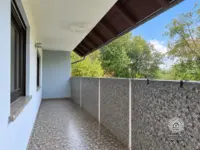 KI-aufgeräumt-überdachter Südbalkon