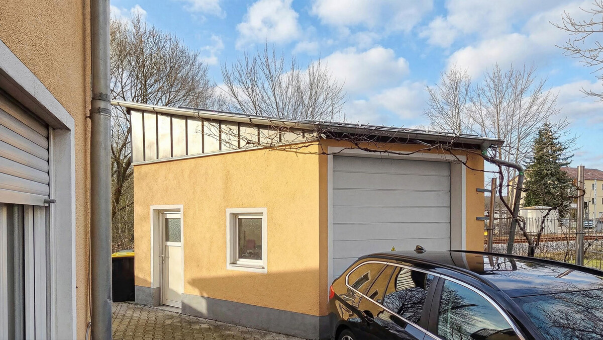 Aussen-Garage Südseite