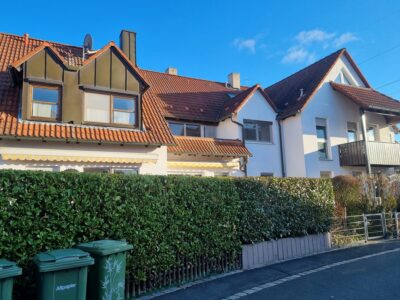 VERKAUFT!!! Wohntraum in Wendelstein, 2 1/2 Zi. + 1 kleines Raum + 1 Abstellraum + 1 großer Kellerraum, 90530 Wendelstein, Dachgeschosswohnung