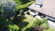 Luftbild 2 - TOP-LAGE! Doppelhaushälfte mit Terrasse, Garten, Wellnessoase, Garage in Nürnberg Weiherhaus!