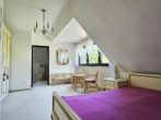 OG-Gästezimmer_b - TOP-LAGE! Doppelhaushälfte mit Terrasse, Garten, Wellnessoase, Garage in Nürnberg Weiherhaus!