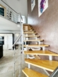 Treppe Galerie - Exklusive Galeriewohnung mit Dachterrasse und Balkon, zwei Eingänge erweiterbar bis zu 5 Zimmer