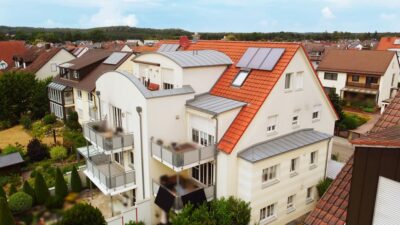 Exklusive Galeriewohnung mit Dachterrasse und Balkon, zwei Eingänge erweiterbar bis zu 5 Zimmer, 90530 Wendelstein, Maisonettewohnung