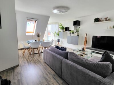PROVISIONSFREI! – 4 Zi.-Maisonette-Wohnung mit Balkon-NEUWERTIG! 94m² WNFl, 90542 Eckental / Forth, Maisonettewohnung
