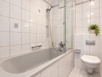 Bad  mit Wanne